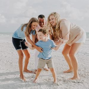 Meet your Posher, Adil